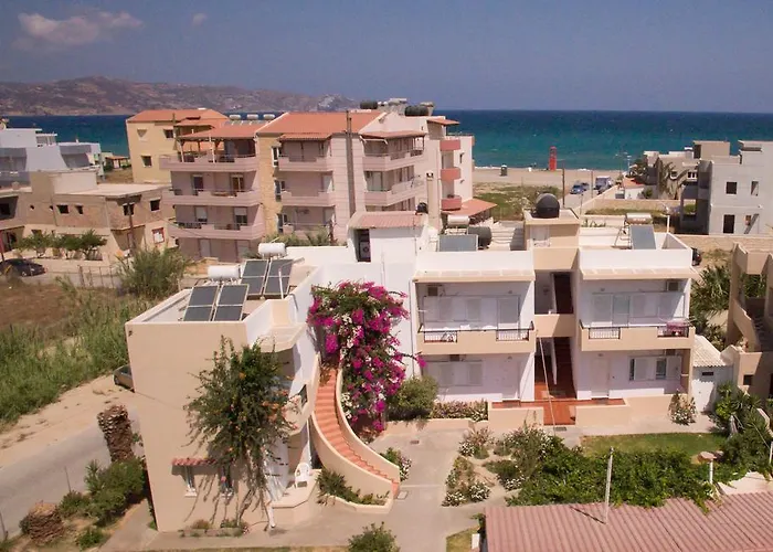 Yannis Apartments