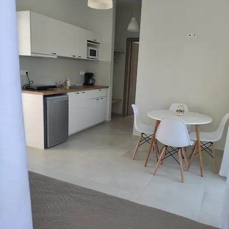 Yannis Apartments Amoudara  Exterior photo
